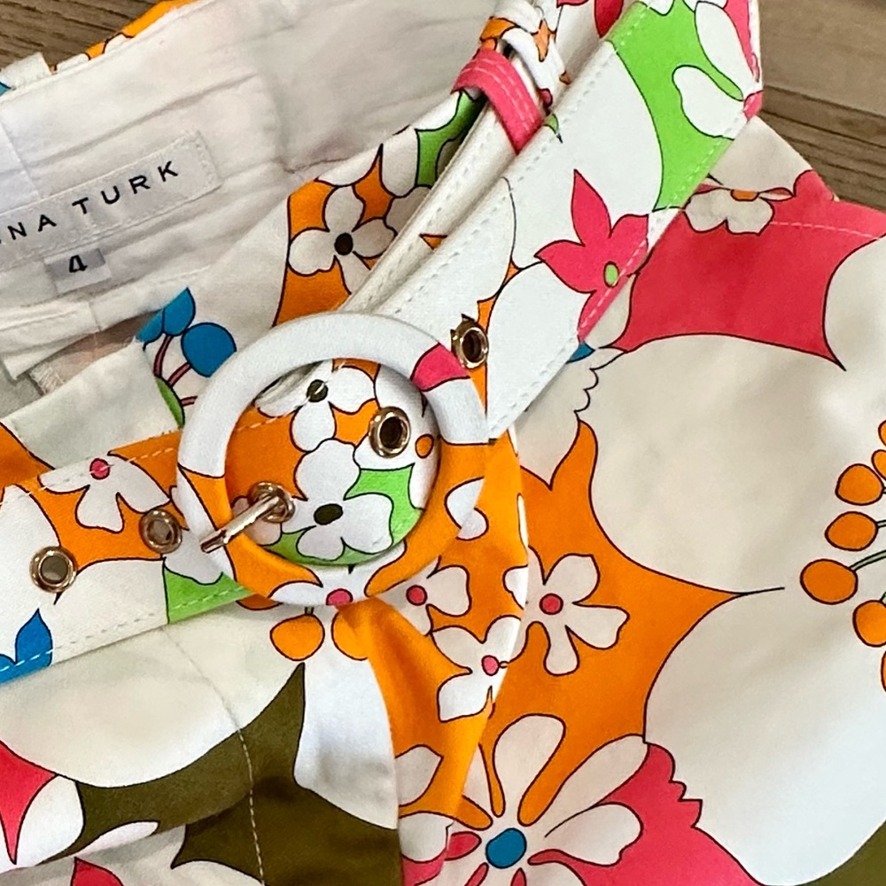 Trina Turk 3 Piece SET
Vivara Pant and 2 Tops - Picture 12 of 13